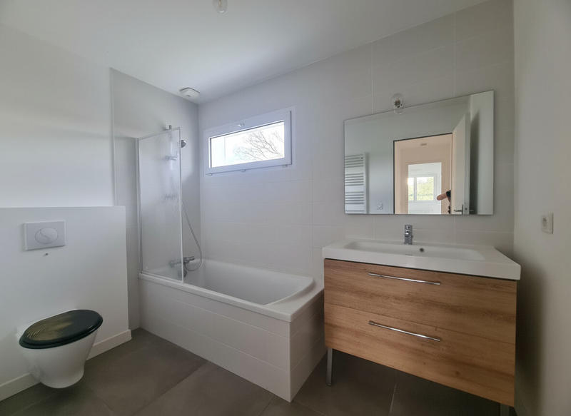 Maison - 83 m² - 4 pièces