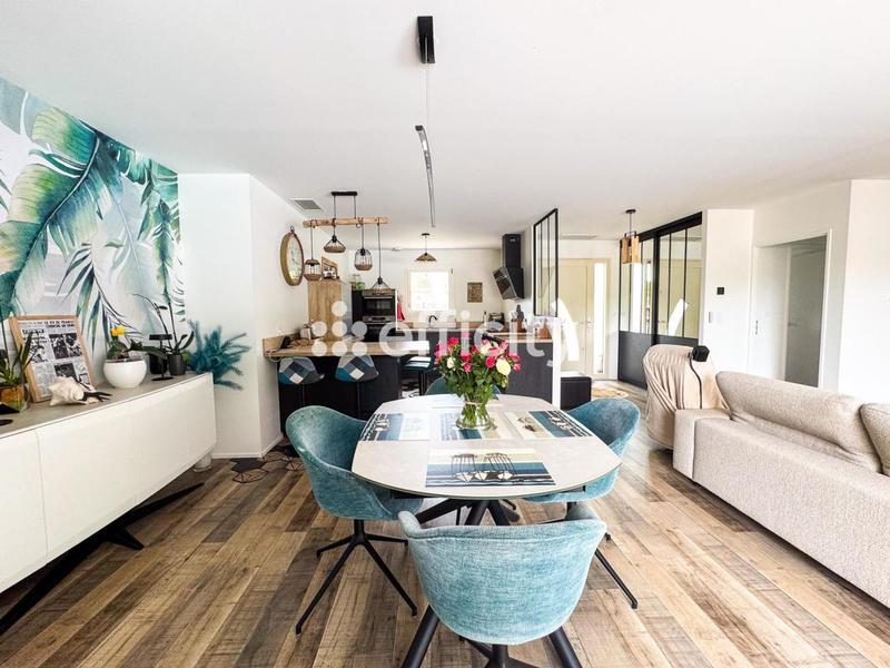 Maison - 112 m² - 4 pièces