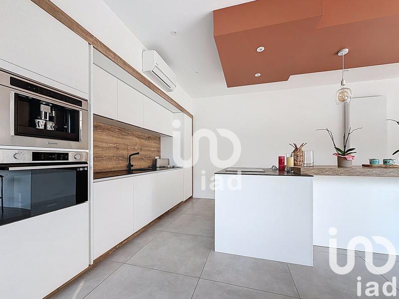 Maison - 207 m² - 6 pièces