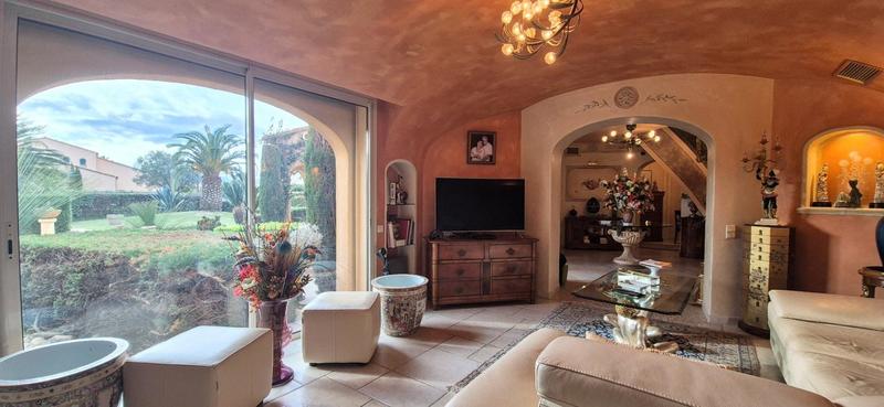 Villa - 208 m² - 7 pièces