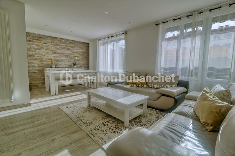 Appartement - 80 m² - 4 pièces