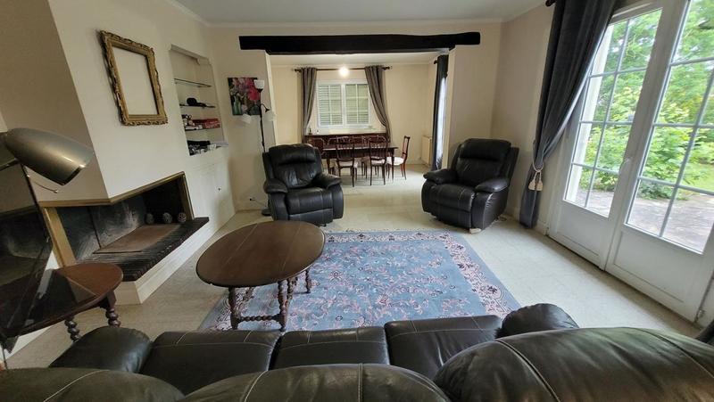 Maison - 220 m² - 6 pièces