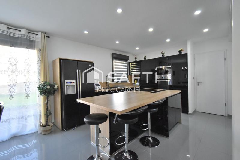 Maison - 123 m² - 6 pièces