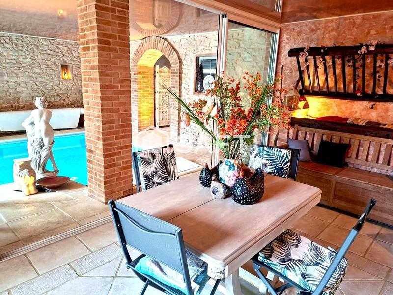 Maison de maîtres - 450 m² - 12 pièces