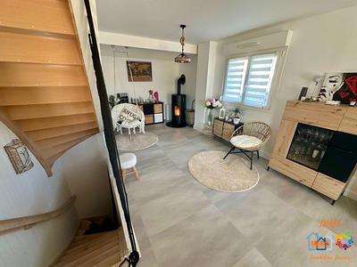 Maison - 95 m² - 4 pièces