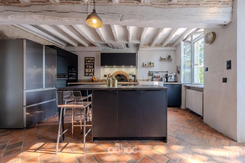 Maison ancienne - 220 m² - 7 pièces