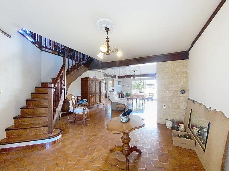 Maison - 185 m² - 6 pièces