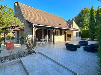 Maison - 168 m² - 5 pièces