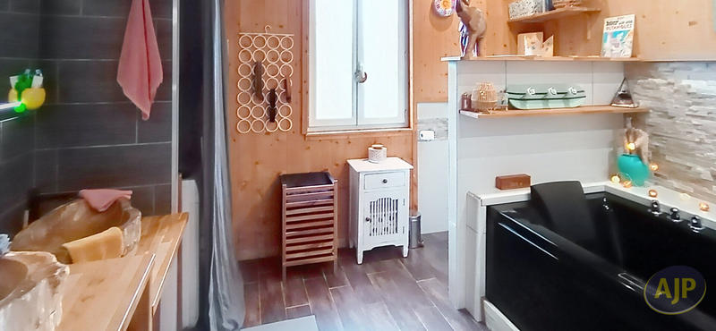 Maison - 90 m² - 6 pièces