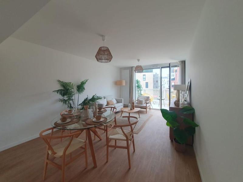 Appartement - 80 m² - 4 pièces