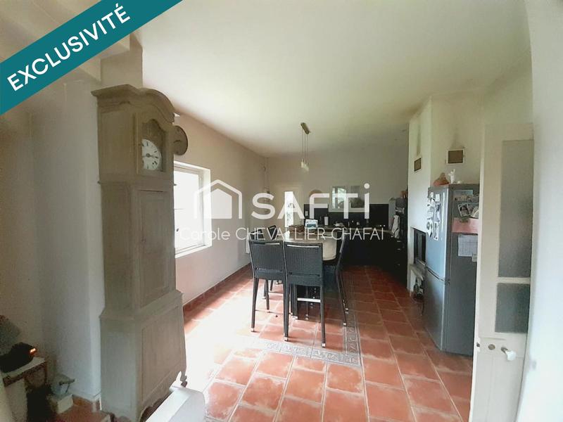 Maison - 280 m² - 9 pièces