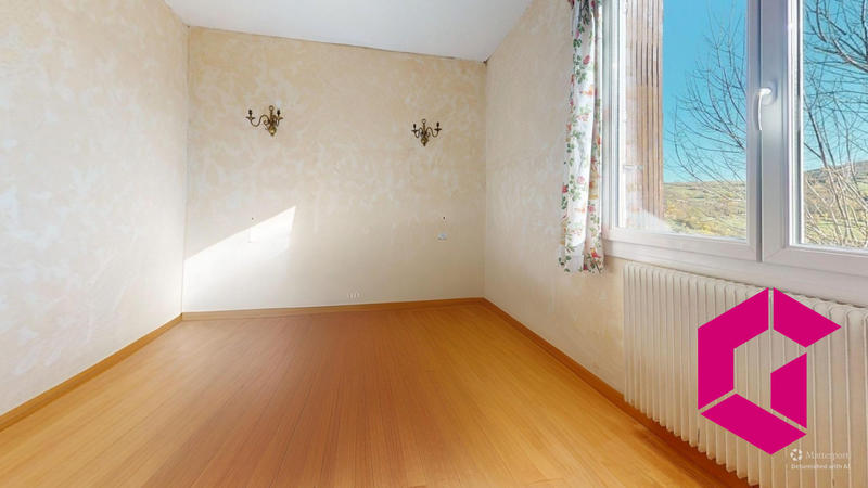 Maison - 143 m² - 7 pièces