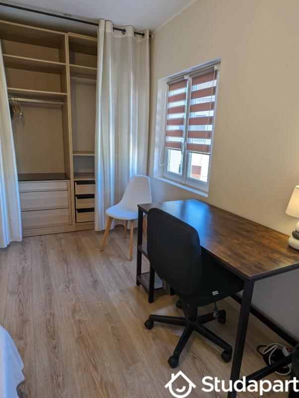 Chambre - 11 m² - 1 pièce