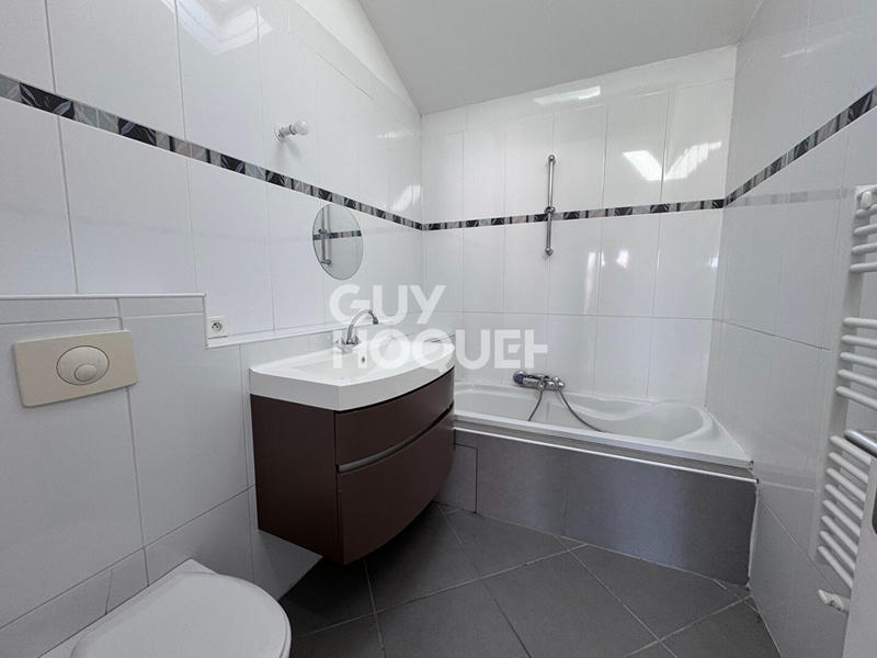 Appartement - 111 m² - 4 pièces