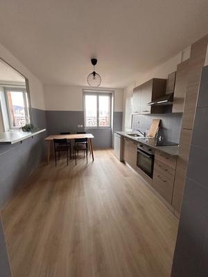 Appartement - 110 m² - 5 pièces