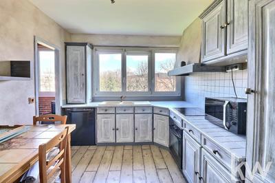 Appartement - 92 m² - 5 pièces