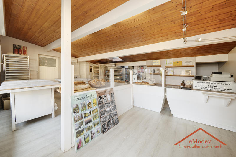 Maison - 200 m² - 5 pièces