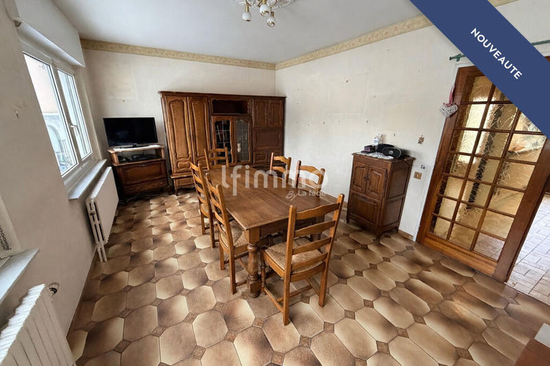 Maison - 99 m² - 6 pièces