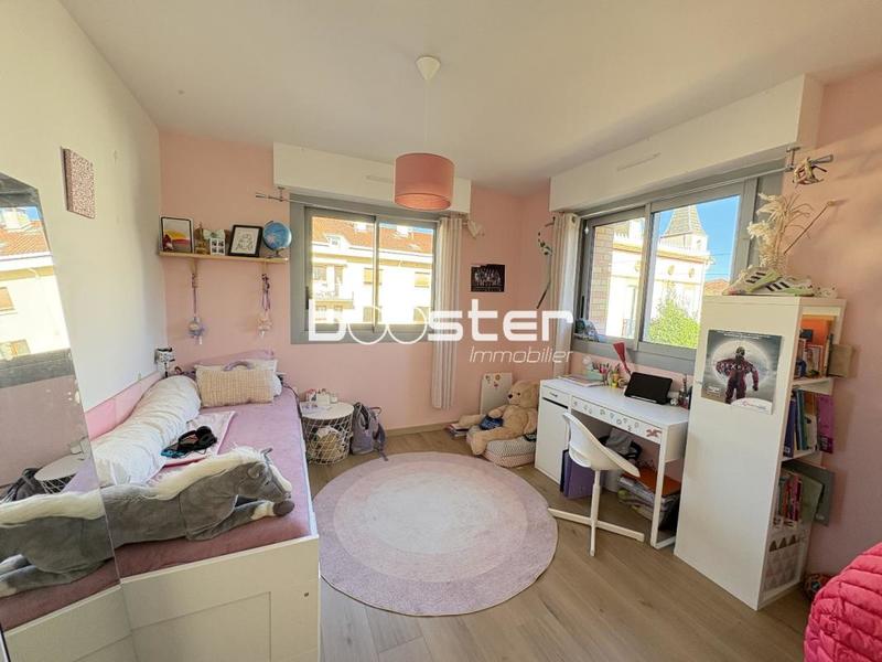 Appartement ancien - 87 m² - 4 pièces