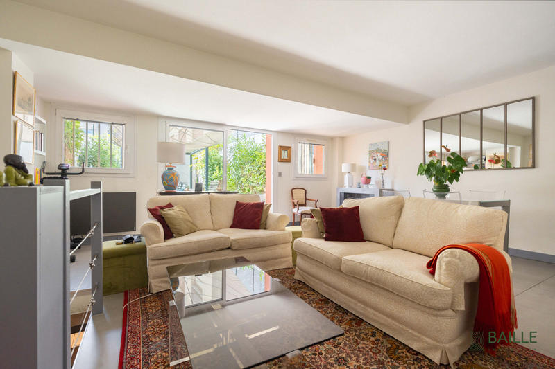 Appartement - 104 m² - 4 pièces