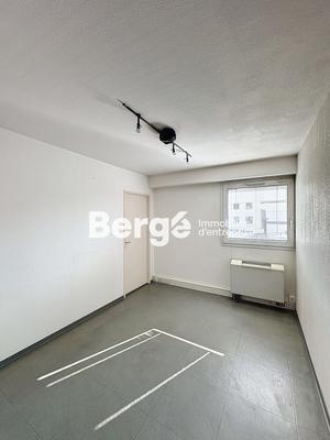 Bureau - 72 m²