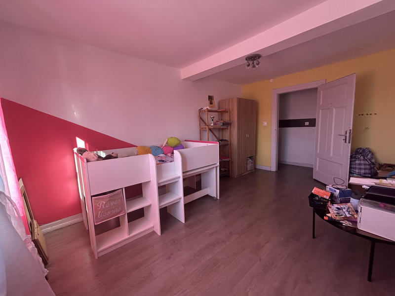 Maison - 177 m² - 8 pièces