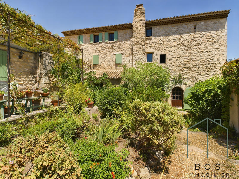 Bastide - 361 m² - 11 pièces