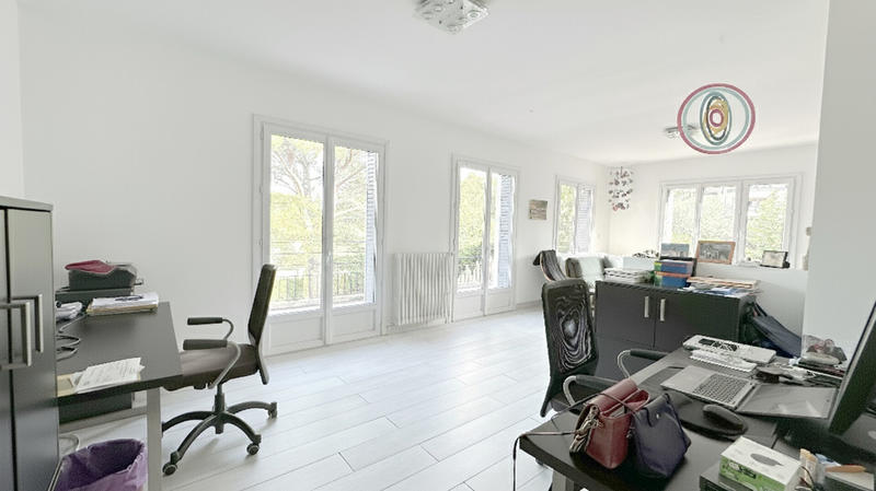 Maison - 185 m² - 7 pièces