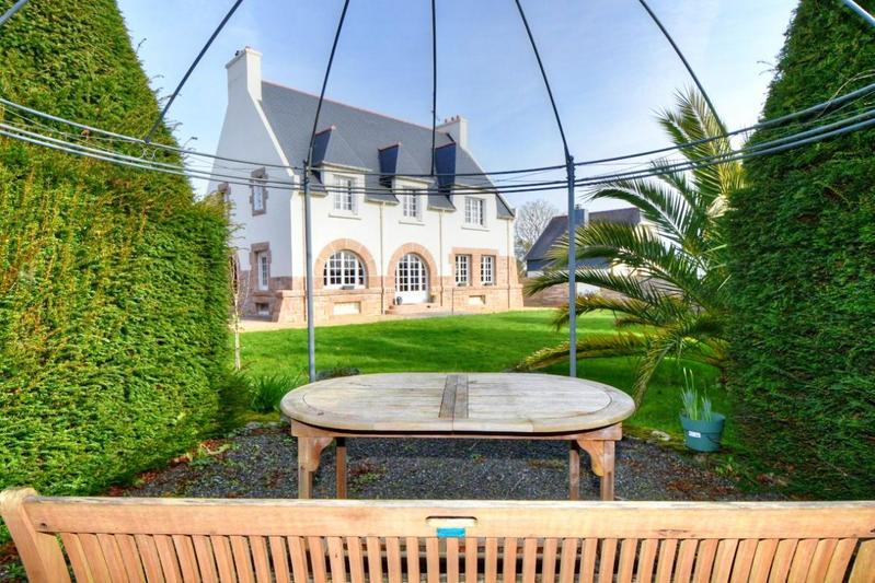 Maison - 190 m² - 8 pièces