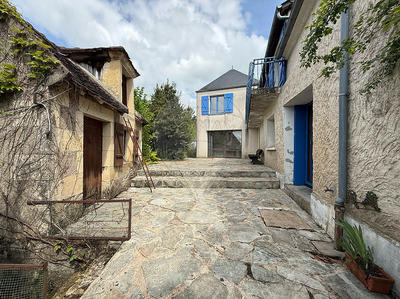 Maison - 180 m² - 8 pièces