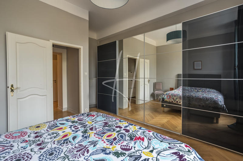 Appartement - 123 m² - 5 pièces