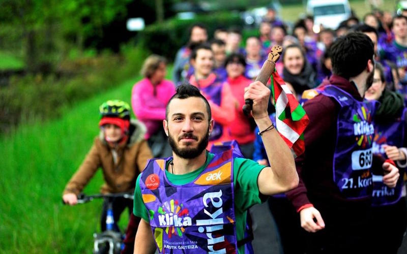 Korrika txikia  : course pour les enfants, en faveur de la langue basque