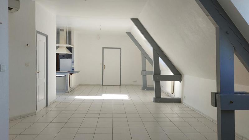 Maison - 210 m² - 9 pièces