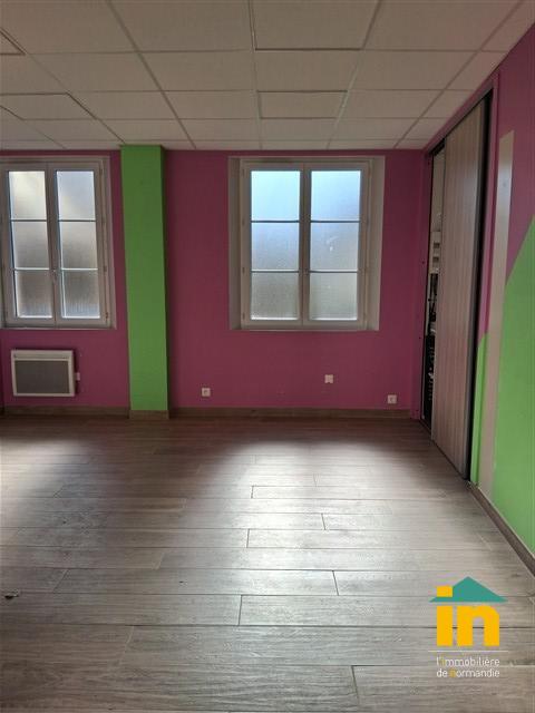 Appartement - 122 m² - 8 pièces