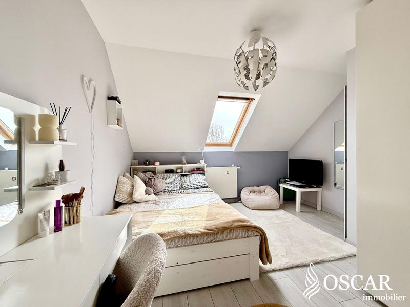 Maison - 105 m² - 5 pièces