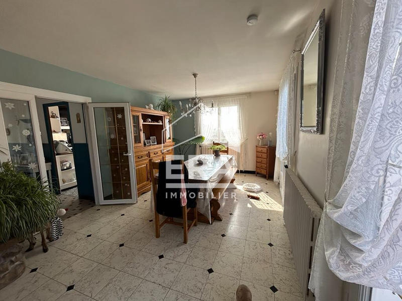 Maison - 108 m² - 6 pièces