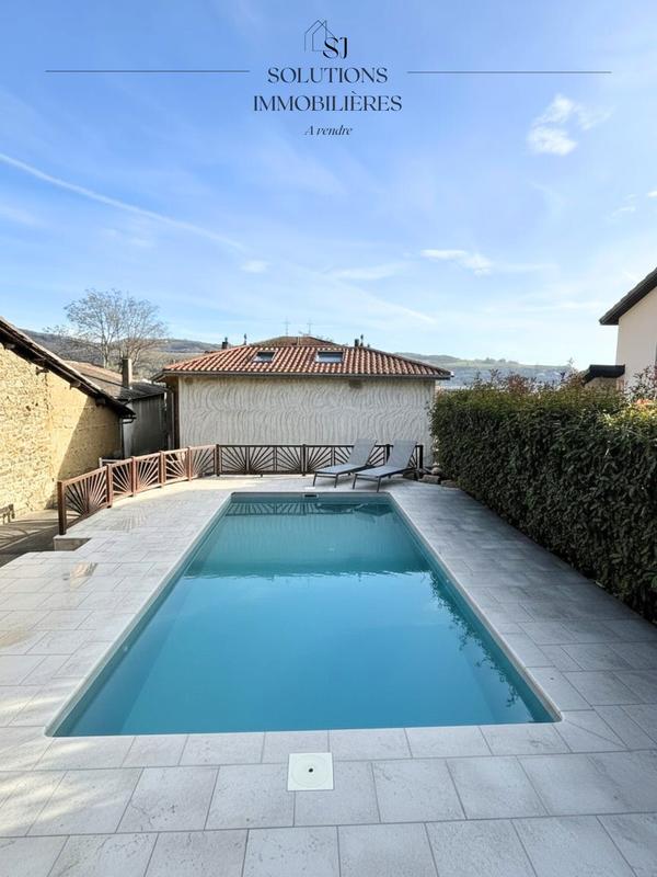 Maison - 105 m² - 4 pièces