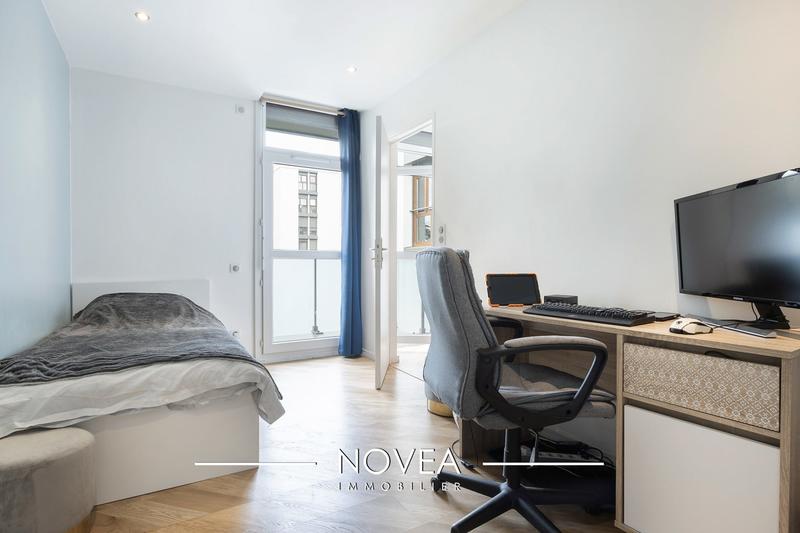 Appartement - 80 m² - 5 pièces