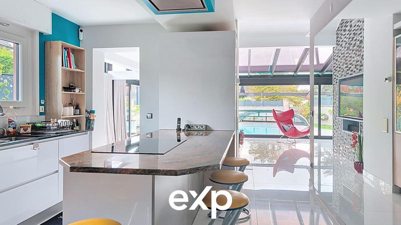 Maison - 165 m² - 5 pièces