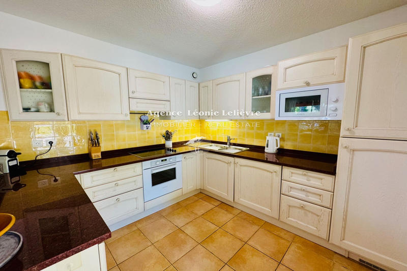 Maison - 99 m² - 4 pièces