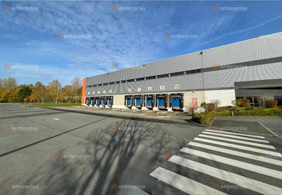 Entrepôt - 18 987 m²