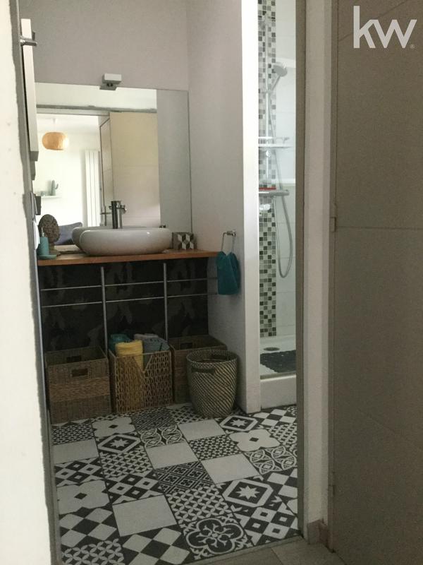 Maison - 220 m² - 6 pièces