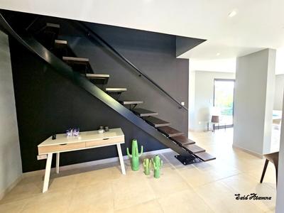 Maison - 137 m² - 4 pièces