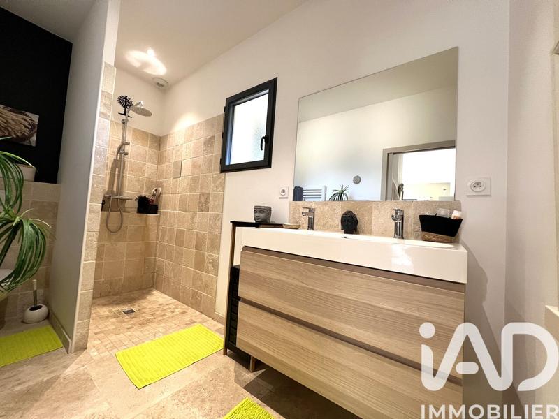 Maison - 198 m² - 5 pièces