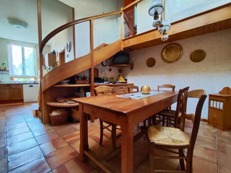 Maison de ville - 248 m² - 6 pièces