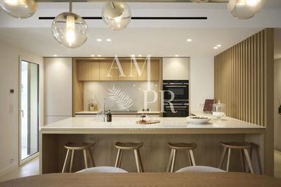 Appartement - 115 m² - 4 pièces