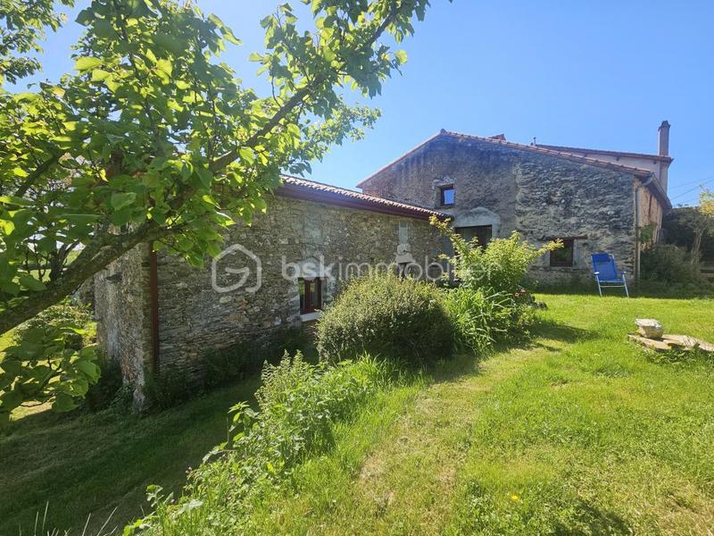 Maison ancienne - 145 m² - 6 pièces