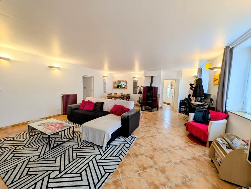 Maison ancienne - 171 m² - 7 pièces