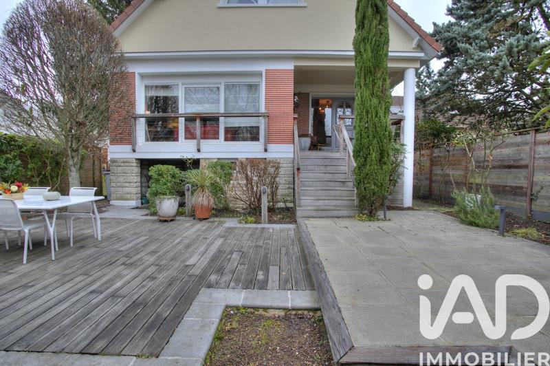 Maison - 145 m² - 6 pièces