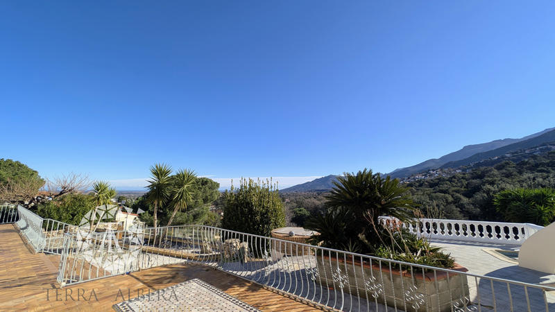 Villa - 158 m² - 6 pièces